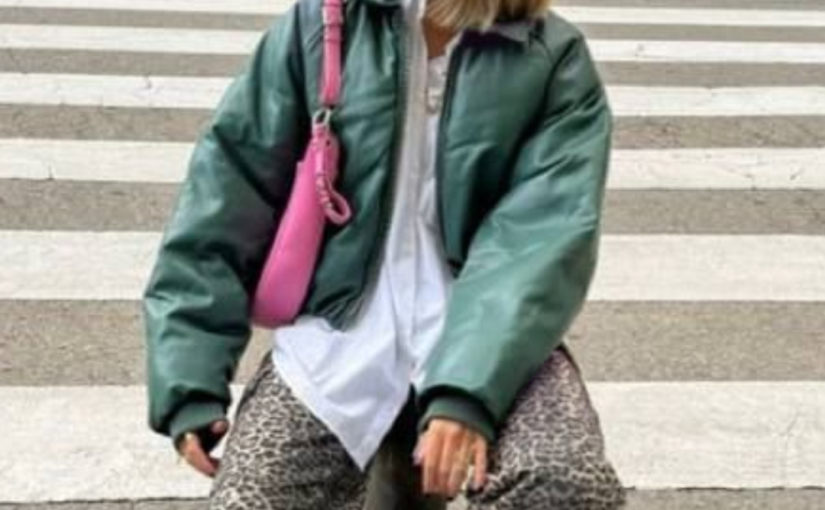 Paleta de cores: rosa, verde, oncinha.